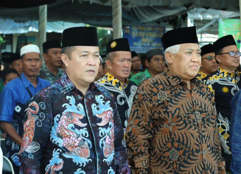SEKDA HSU HADIRI TABLIGH AKBAR KH. DIN SYAMSUDIN DALAM RANGKA MILAD KE-49 MBS NURUL AMIN ALABIO